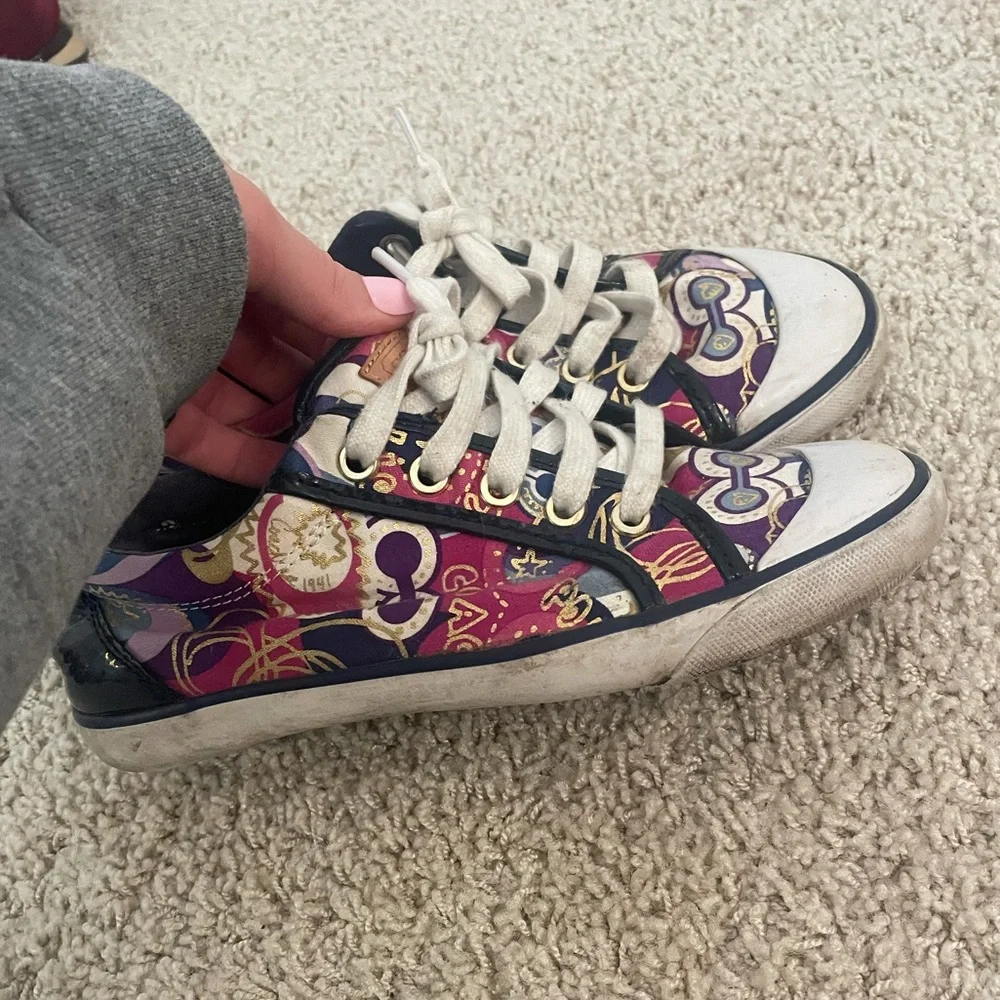 PURPLE POPPY GRAFFITI COACH SNEAKERS!! Size 6! - Picture 5 of 8